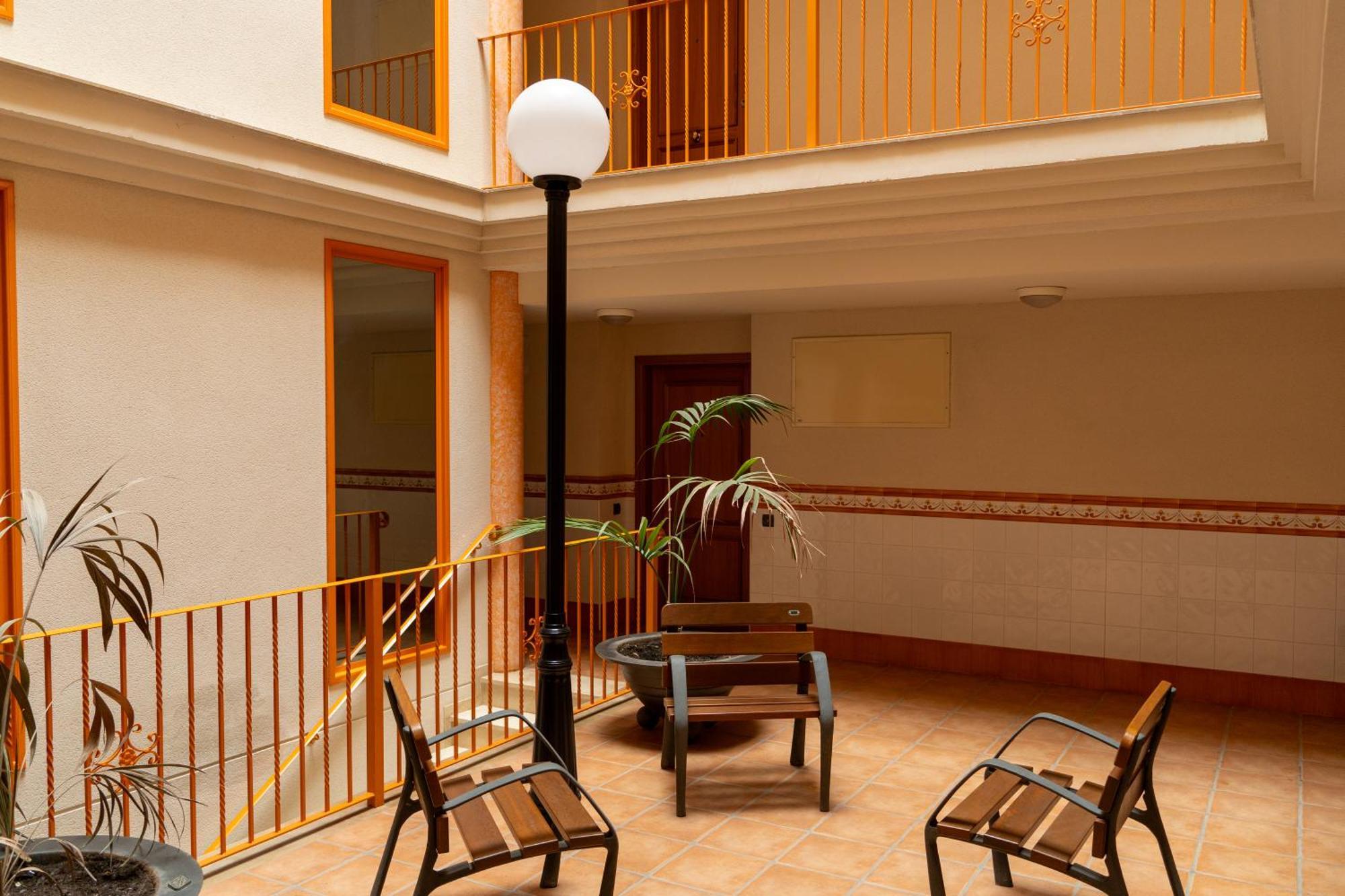 Golden Beach Apartamentos Sant Carlos de la Ràpita Exteriör bild